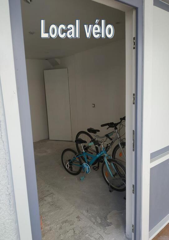 Appartement 10A - Rdc-Centre Ville-Local Velo Malestroit ภายนอก รูปภาพ